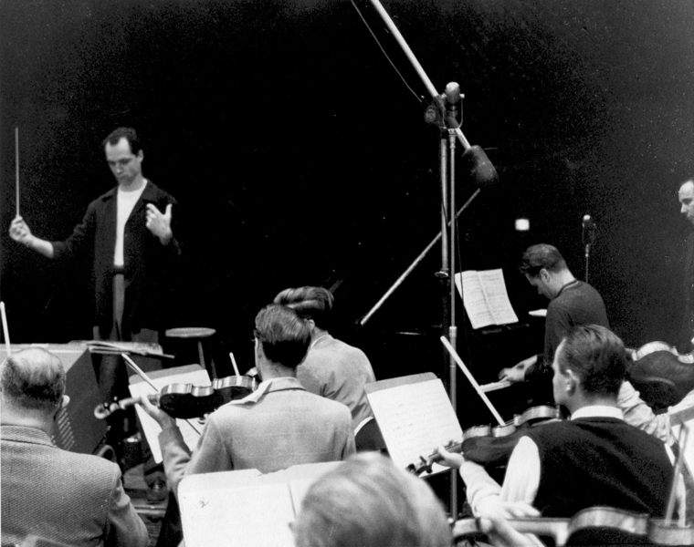 Maestro Michel Perrault in action