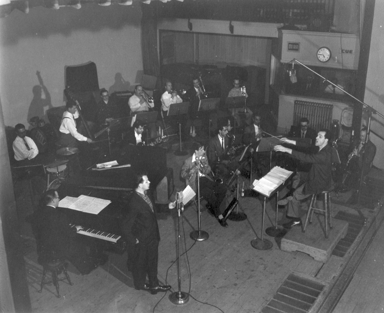Maestro Michel Perrault in studio